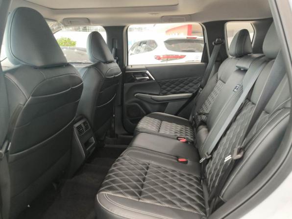 Mitsubishi Outlander IV с пробегом 2023 года, цена 4 150 000 рублей, 10 км, внедорожник, Автокод Объявления