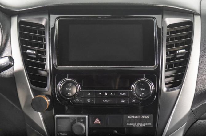 Mitsubishi Pajero Sport III с пробегом 2017 года, цена 3 699 000 рублей, 117000 км, внедорожник, Автокод Объявления