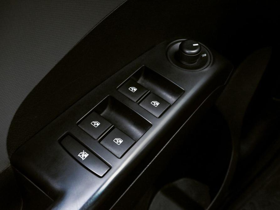 Chevrolet Aveo II Екатеринбург  - изображение 12