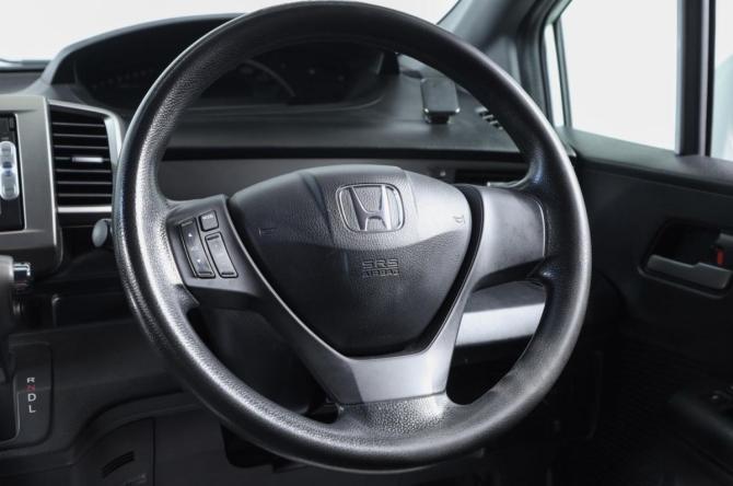 Honda Freed I Рестайлинг с пробегом 2014 года, цена 1 299 000 рублей, 64700 км, компактвэн, Автокод Объявления