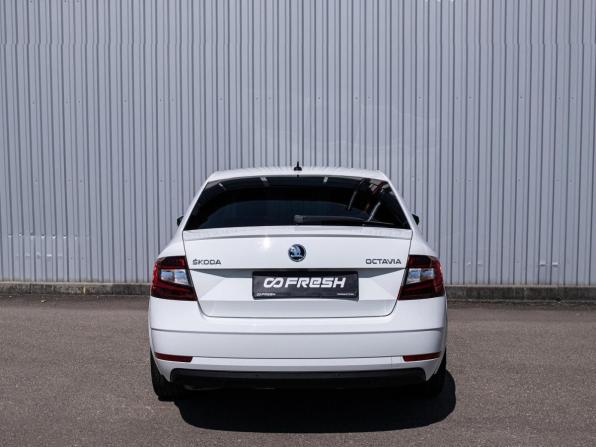 Skoda Octavia III (A7) Рестайлинг с пробегом 2018 года, цена 2 200 000 рублей, 95539 км, лифтбек, Автокод Объявления