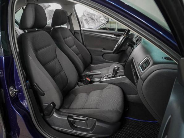 Volkswagen Jetta VI с пробегом 2011 года, цена 859 000 рублей, 200886 км, седан, Автокод Объявления