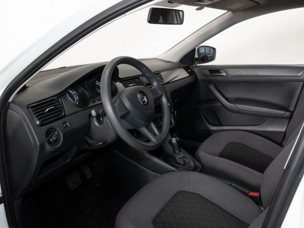 Skoda Rapid II с пробегом 2021 года, цена 1 615 000 рублей, 31500 км, лифтбек, Автокод Объявления