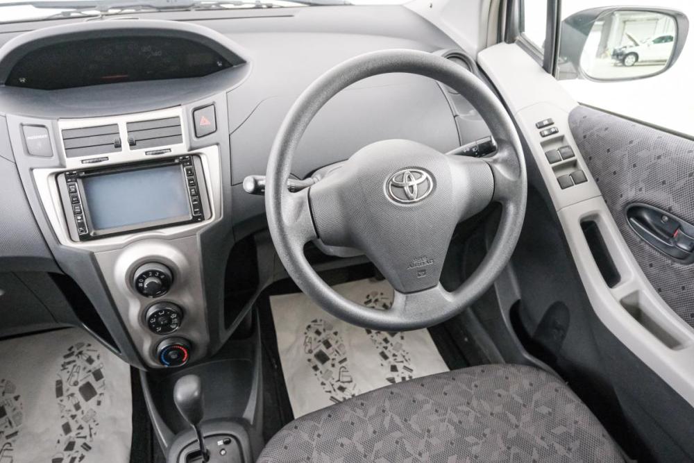 Toyota Vitz II (XP90) Красноярск  - изображение 10