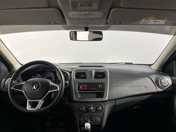 Renault Sandero II Рестайлинг с пробегом 2021 года, цена 1 400 000 рублей, 28850 км, хэтчбек, Автокод Объявления
