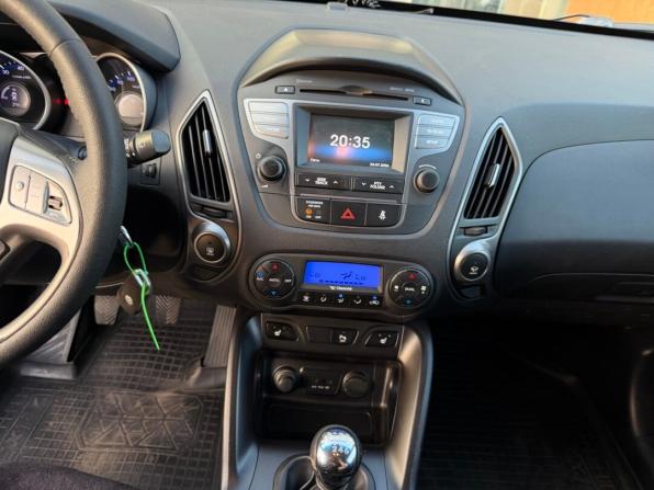 Hyundai ix35 I Рестайлинг с пробегом 2014 года, цена 1 250 000 рублей, 189630 км, внедорожник, Автокод Объявления
