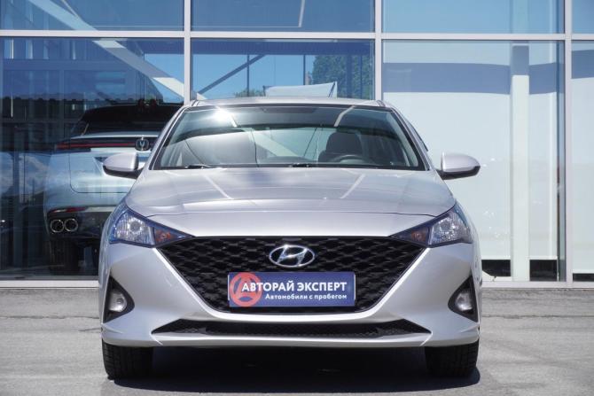Hyundai Solaris II Рестайлинг с пробегом 2021 года, цена 1 369 000 рублей, 99379 км, седан, Автокод Объявления