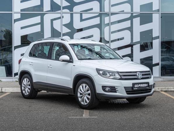 Volkswagen Tiguan I Рестайлинг с пробегом 2016 года, цена 1 860 000 рублей, 223284 км, внедорожник, Автокод Объявления