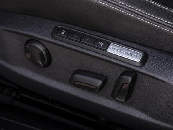 Volkswagen Passat B8 Рестайлинг с пробегом 2020 года, цена 2 898 000 рублей, 104000 км, седан, Автокод Объявления