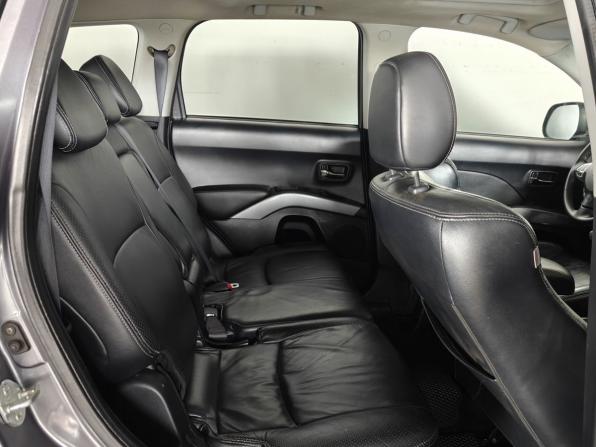 Mitsubishi Outlander II с пробегом 2008 года, цена 920 000 рублей, 203000 км, внедорожник, Автокод Объявления