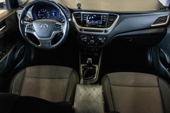 Hyundai Solaris II с пробегом 2017 года, цена 1 089 000 рублей, 186051 км, седан, Автокод Объявления