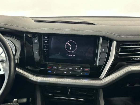 Volkswagen Touareg III с пробегом 2018 года, цена 4 400 000 рублей, 82692 км, внедорожник, Автокод Объявления