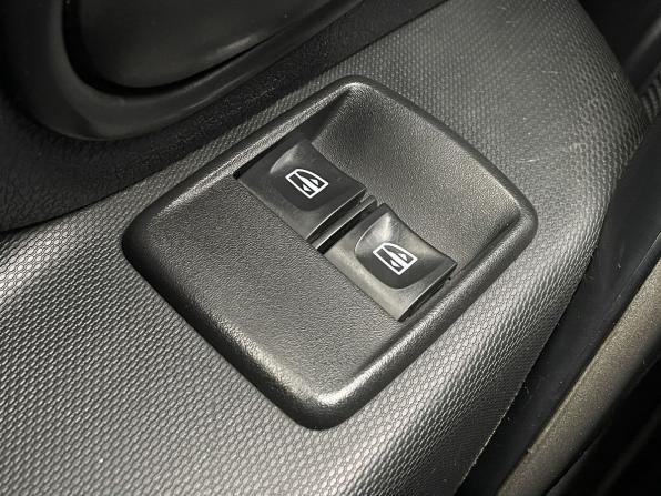 Renault Logan II Рестайлинг с пробегом 2018 года, цена 777 000 рублей, 129314 км, седан, Автокод Объявления