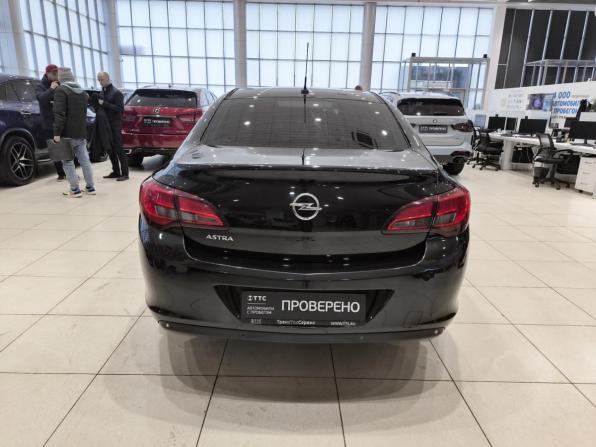 Opel Astra J Рестайлинг с пробегом 2013 года, цена 750 000 рублей, 233026 км, седан, Автокод Объявления