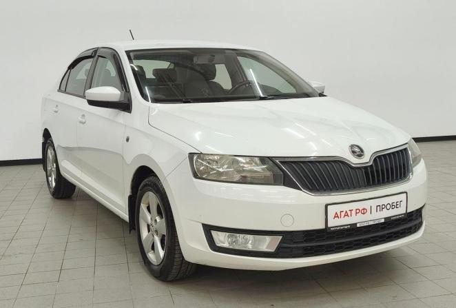 Skoda Rapid I с пробегом 2015 года, цена 829 500 рублей, 204724 км, лифтбек, Автокод Объявления