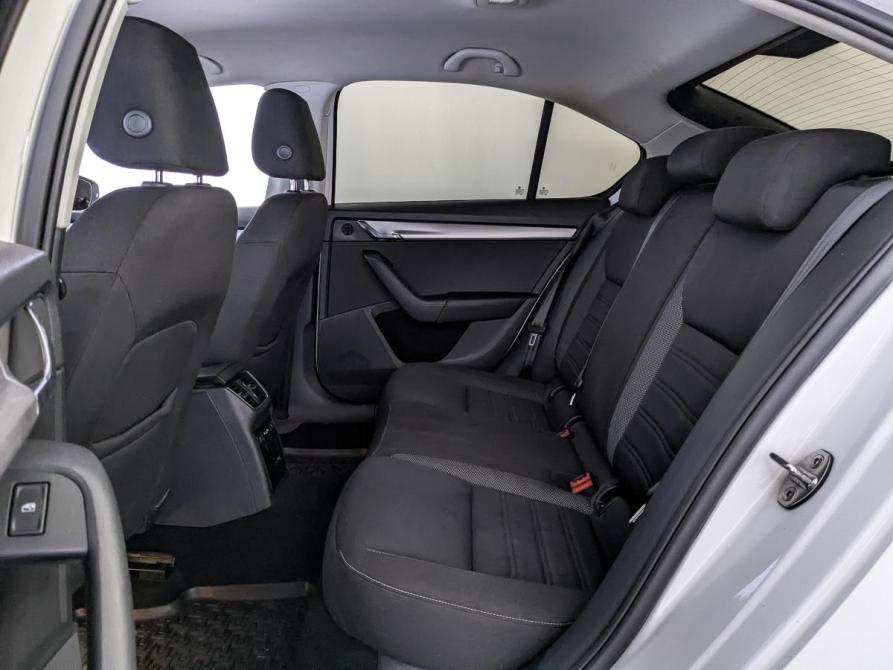 Skoda Octavia III (A7) Рестайлинг Москва  - изображение 18