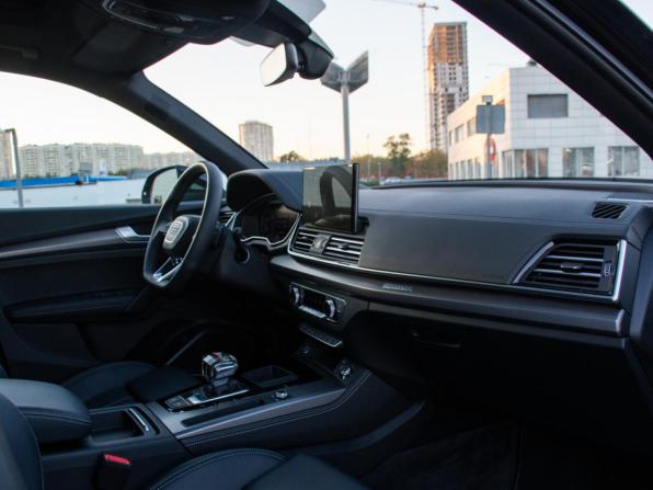 Audi Q5 II (FY) Рестайлинг с пробегом 2024 года, цена 5 698 000 рублей, 8681 км, внедорожник, Автокод Объявления