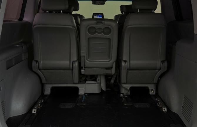 Hyundai Grand Starex I с пробегом 2015 года, цена 2 000 000 рублей, 176638 км, минивэн, Автокод Объявления