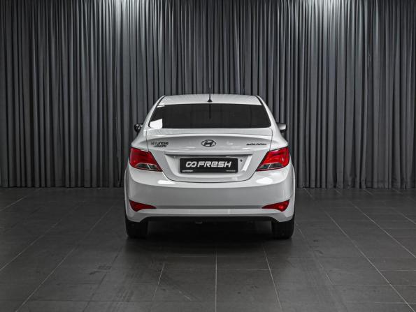 Hyundai Solaris I Рестайлинг с пробегом 2014 года, цена 1 085 000 рублей, 141634 км, седан, Автокод Объявления