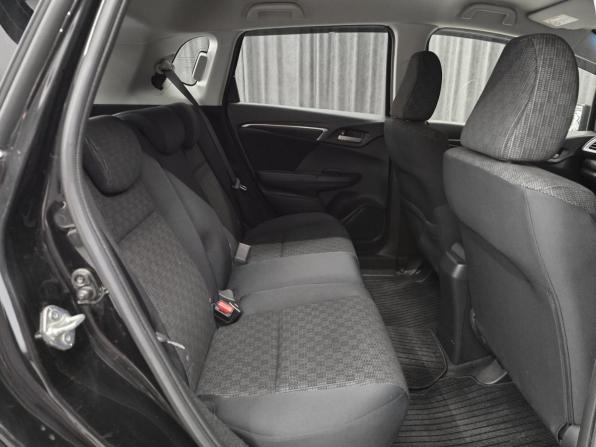 Honda Fit III с пробегом 2016 года, цена 1 260 000 рублей, 32300 км, хэтчбек, Автокод Объявления