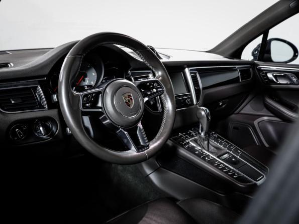 Porsche Macan I с пробегом 2015 года, цена 4 390 000 рублей, 113402 км, внедорожник, Автокод Объявления