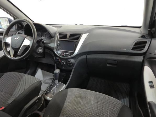 Hyundai Solaris I с пробегом 2013 года, цена 730 000 рублей, 129542 км, седан, Автокод Объявления