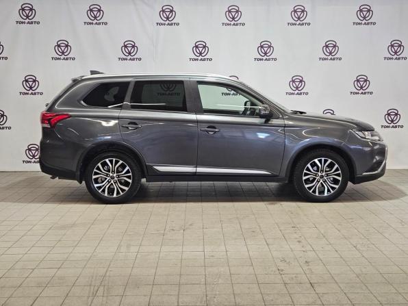 Mitsubishi Outlander III Рестайлинг 3 с пробегом 2019 года, цена 1 815 000 рублей, 153107 км, внедорожник, Автокод Объявления