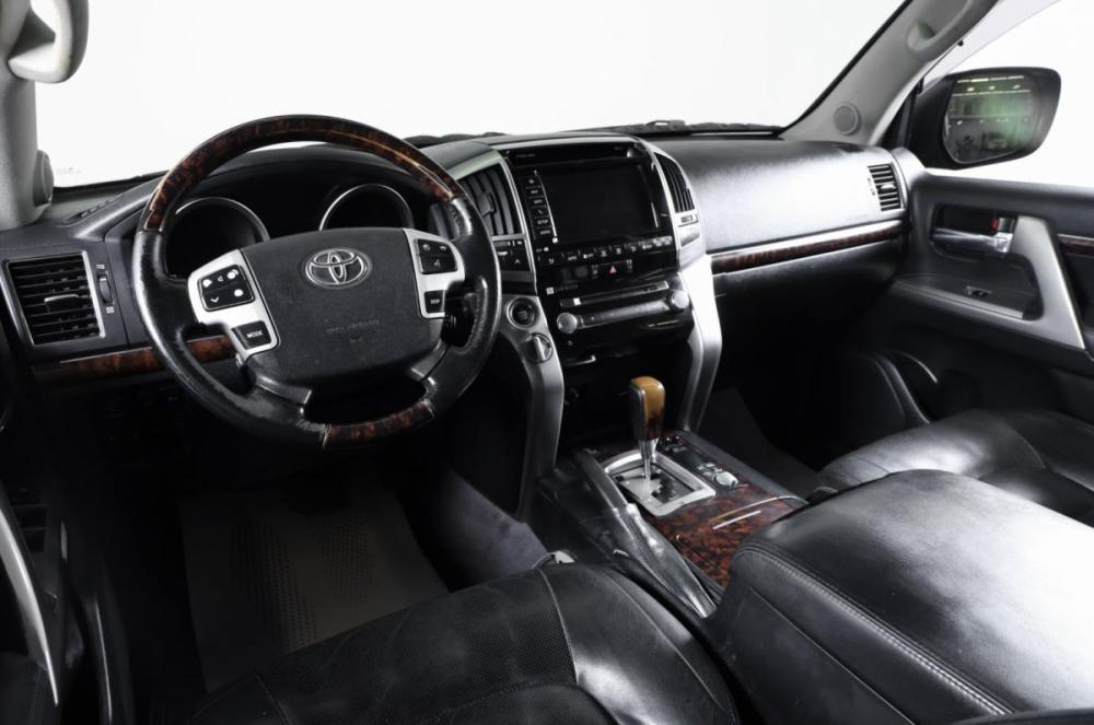 Toyota Land Cruiser 200 Series Рестайлинг 1 Новосибирск  - изображение 8