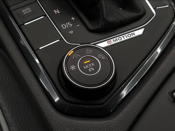 Volkswagen Tiguan II с пробегом 2020 года, цена 3 098 000 рублей, 87000 км, внедорожник, Автокод Объявления