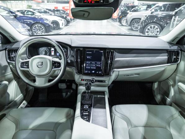 Volvo V90 Cross Country I с пробегом 2019 года, цена 2 960 100 рублей, 218251 км, универсал, Автокод Объявления