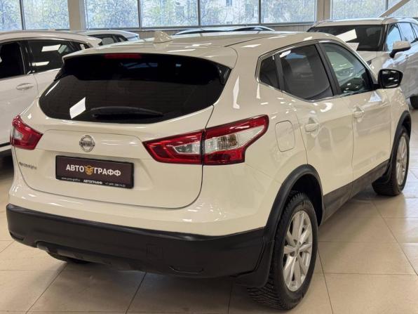 Nissan Qashqai II с пробегом 2018 года, цена 1 649 000 рублей, 143124 км, внедорожник, Автокод Объявления