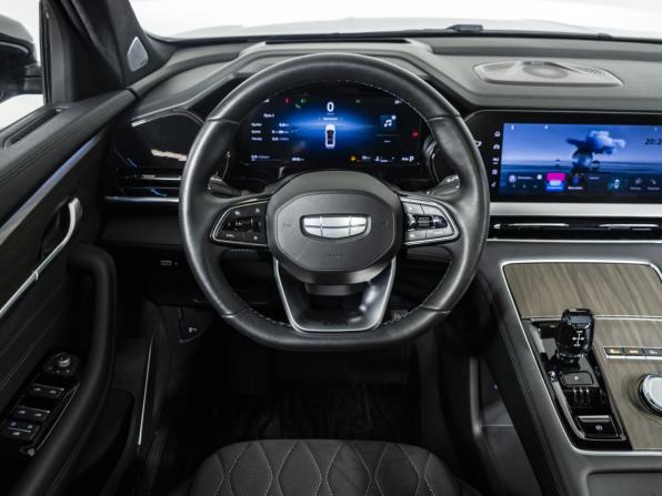 Geely Monjaro I Рестайлинг с пробегом 2025 года, цена 4 178 000 рублей, 4974 км, внедорожник, Автокод Объявления