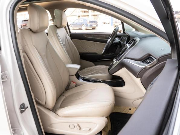 Lincoln MKC I Рестайлинг с пробегом 2018 года, цена 2 599 000 рублей, 101760 км, внедорожник, Автокод Объявления