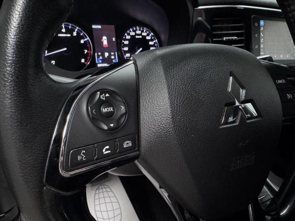 Mitsubishi Outlander III Рестайлинг 3 с пробегом 2020 года, цена 2 630 000 рублей, 95095 км, внедорожник, Автокод Объявления