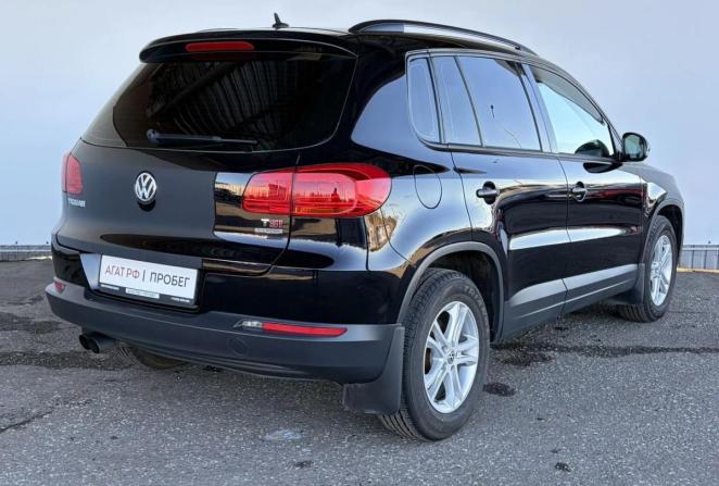 Volkswagen Tiguan I Рестайлинг с пробегом 2012 года, цена 985 000 рублей, 199235 км, внедорожник, Автокод Объявления
