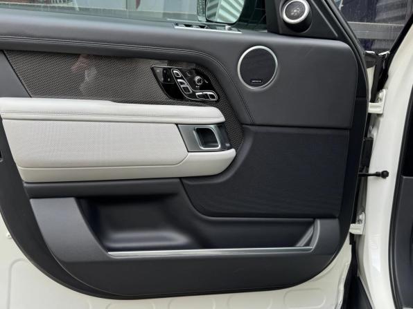 Land Rover Range Rover IV Рестайлинг с пробегом 2019 года, цена 8 000 000 рублей, 133006 км, внедорожник, Автокод Объявления