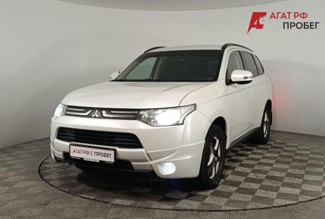 Mitsubishi Outlander III с пробегом 2013 года, цена 1 250 000 рублей, 259200 км, внедорожник, Автокод Объявления