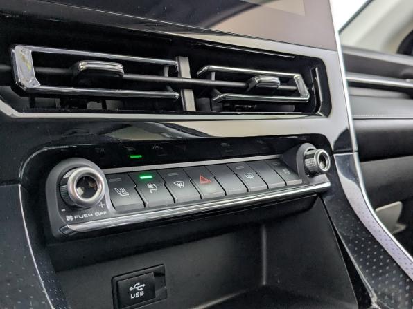 Haval M6 II с пробегом 2024 года, цена 1 675 000 рублей, 38174 км, внедорожник, Автокод Объявления