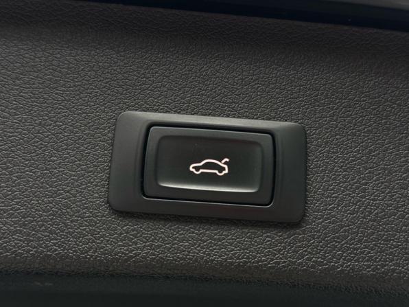 Audi Q5 I (8R) Рестайлинг с пробегом 2013 года, цена 2 449 000 рублей, 104000 км, внедорожник, Автокод Объявления