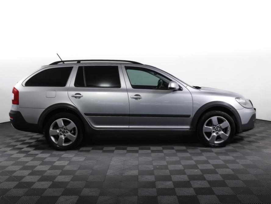 Skoda Octavia II (A5) Рестайлинг Москва  - изображение 4