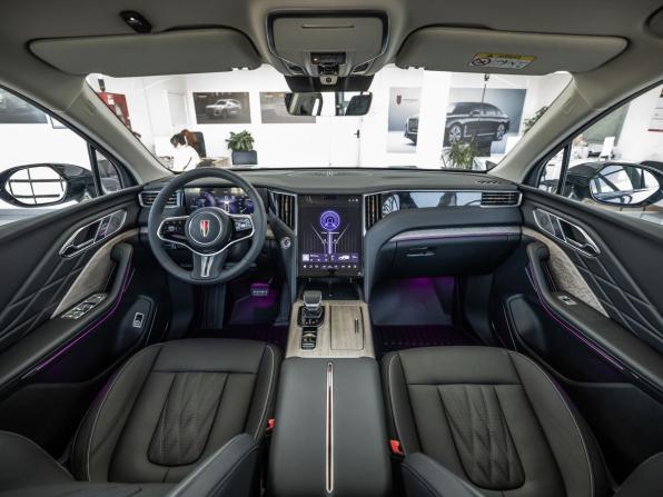 Hongqi HS7 II с пробегом 2025 года, цена 5 590 000 рублей, 4 км, внедорожник, Автокод Объявления