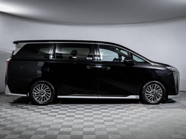 GAC M8 с пробегом 2024 года, цена 4 990 000 рублей, 16995 км, минивэн, Автокод Объявления
