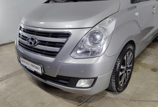 Hyundai H-1 II с пробегом 2015 года, цена 1 640 000 рублей, 352777 км, минивэн, Автокод Объявления
