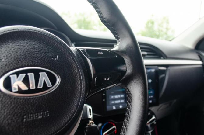 Kia Rio IV с пробегом 2017 года, цена 1 158 000 рублей, 195000 км, седан, Автокод Объявления