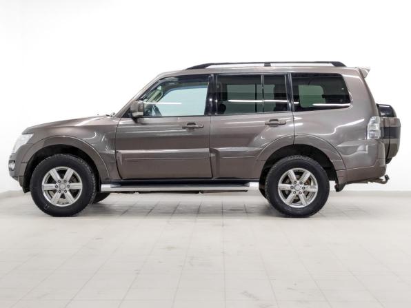 Mitsubishi Pajero IV Рестайлинг 2 с пробегом 2015 года, цена 2 515 000 рублей, 120717 км, внедорожник, Автокод Объявления