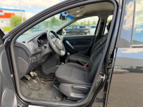 Renault Sandero II с пробегом 2017 года, цена 950 000 рублей, 120064 км, хэтчбек, Автокод Объявления