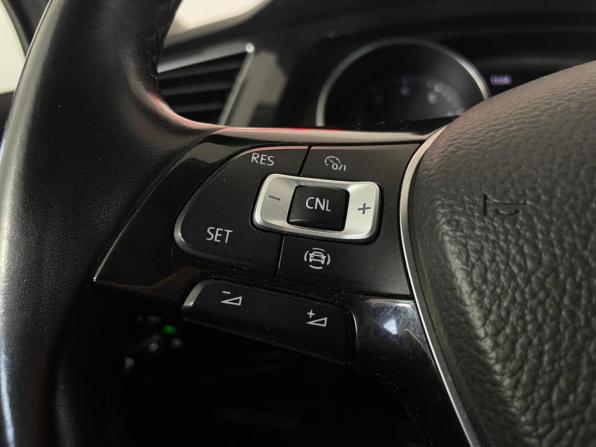 Volkswagen Tiguan II с пробегом 2019 года, цена 2 488 000 рублей, 117887 км, внедорожник, Автокод Объявления
