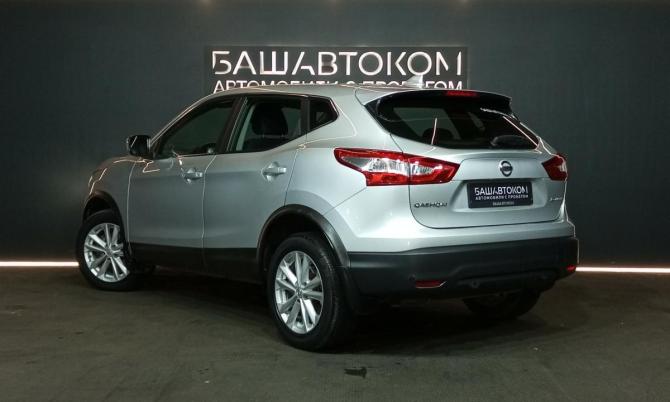 Nissan Qashqai II с пробегом 2017 года, цена 1 850 000 рублей, 114350 км, внедорожник, Автокод Объявления