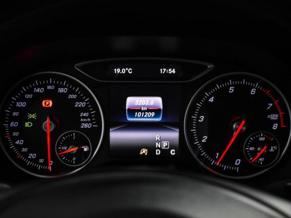 Mercedes-Benz A-Класс III (W176) Рестайлинг с пробегом 2015 года, цена 1 548 790 рублей, 101125 км, хэтчбек, Автокод Объявления