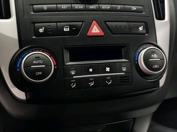 Kia Ceed I Рестайлинг с пробегом 2010 года, цена 820 000 рублей, 188297 км, хэтчбек, Автокод Объявления